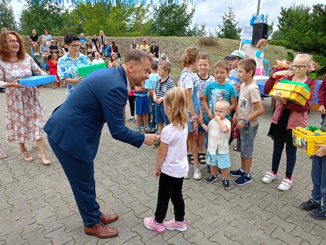 Jubileusz 25-lecia siedleckiej SOS Wioski Dziecięcej był okazją do wspólnej zabawy i wręczenia prezentów i pamiątek dla osób zaangażowanych w program