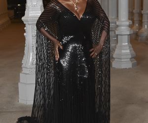 Gwiazdy na gali Lacma: Kim Kardashian i Laura Dern z biustem na wierzchu