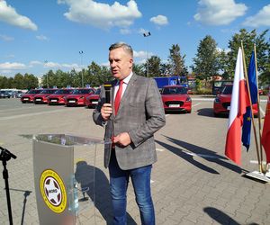 Siedlecki WORD wymienił starą flotę pojazdów egzaminacyjnych na nowe samochody marki Suzuki Swift