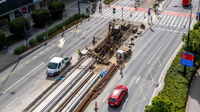 Remont torów tramwajowych na ulicy Marszałkowskiej w Warszawie
