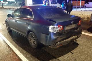 Karambol na Puławskiej. 6 aut rozbitych, dwie osoby ranne. Totalny paraliż