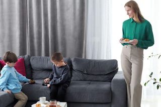 Barwy szczęścia odc. 3196. Jagoda (Karolina Rzepa), Dobromir (Franciszek Bukowski), Tadzio (Józio Trojanowski)