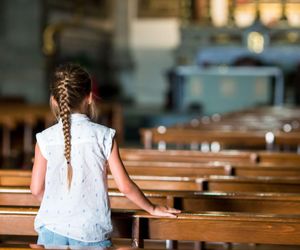 Ksiądz o religii w salkach katechetycznych. „Rodzice oszczędzają wolny czas”