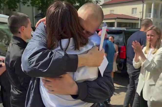 Łukaszenka uwolnił męża Cichanouskiej! Siedział pięć lat