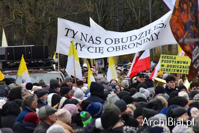 Marsz Papieski w Białymstoku. Było 4 tysiące osób. 2 kwietnia 2023