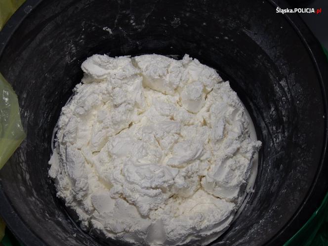 Śląskie: Piękny ogród działkowy krył tajemnicę. Zamiast kwiatów, amfetamina