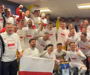 Szalona radość reprezentacji Polski! Tak świętowali w szatni, piękne nagranie obiegło internet!