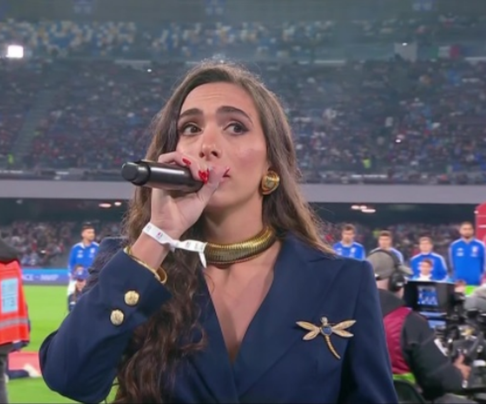 Haniebne wykonanie hymnu przed meczem Włochy - Anglia