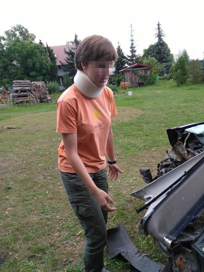Poseł PiS Łukasz Zbonikowski spowodował wypadek i wrzeszczał, zamiast pomóc ofiarom