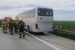 Pożar autokaru przewożącego dzieci na A4! Dramatyczne sceny pod Wrocławiem