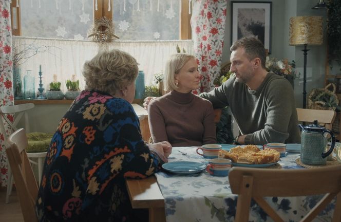 M jak miłość, odcinek 1870: Dorota (Iwona Rejzner), Bartek (Arkadiusz Smoleński), Barbara (Teresa Lipowska)