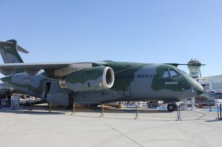 Brazylijski Embaraer pokonał francuski Airbus? Czechy stawiają na samoloty z Brazylii. Kiedy zakup?