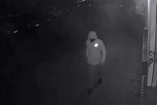 Ktoś zniszczył budynek w Toruniu. Policja szuka sprawców