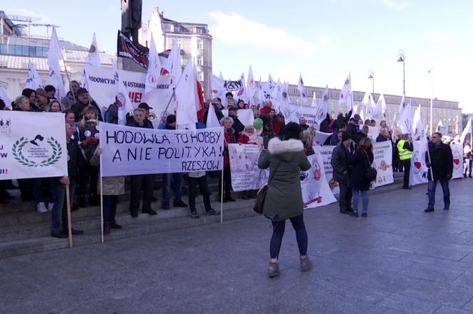 Rolnicy protestują przed Sejmem