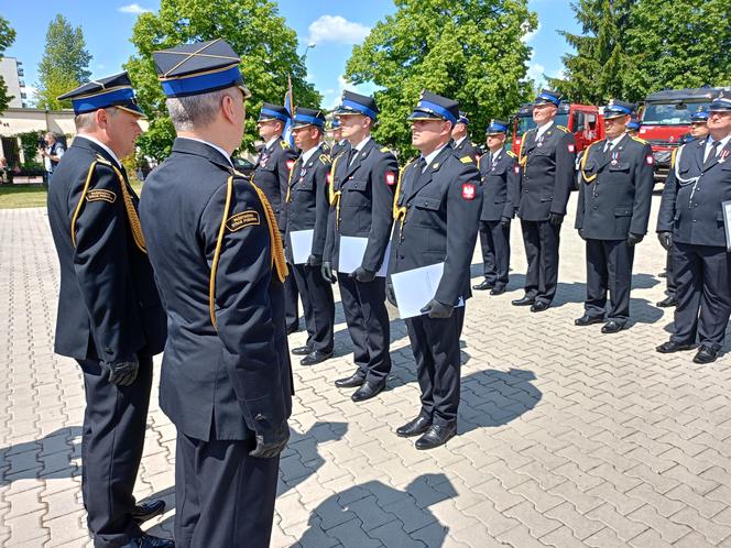 Akty nadania wyższych stopni służbowych odebrało w tym roku 21 strażaków z Komendy Miejskiej PSP w Siedlcach