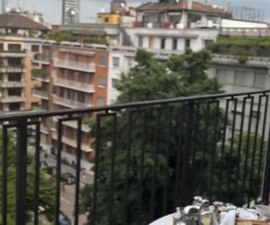 Roksana Węgiel pałaszuje śniadanko w samym szlafroku. Kevin nie wytrzymał!