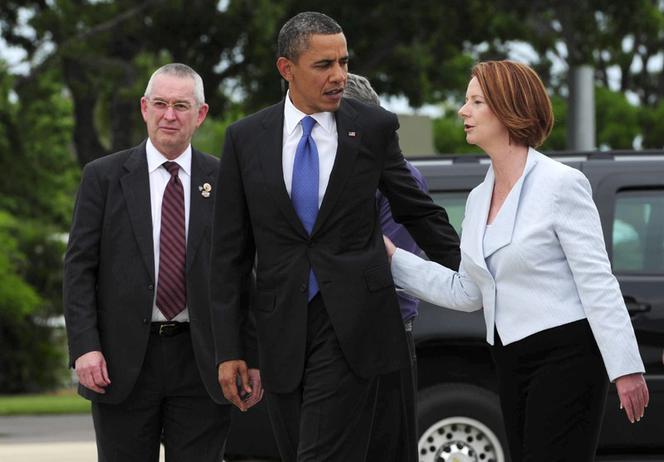 PREMIER Australii - Julia Gillard OBMACUJE Obamę