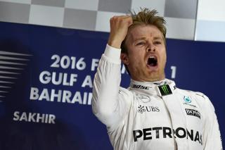 GP Bahrajnu: Rosberg wreszcie wyprzedził Hamiltona. Vettel dostał bolid na jedno okrążenie