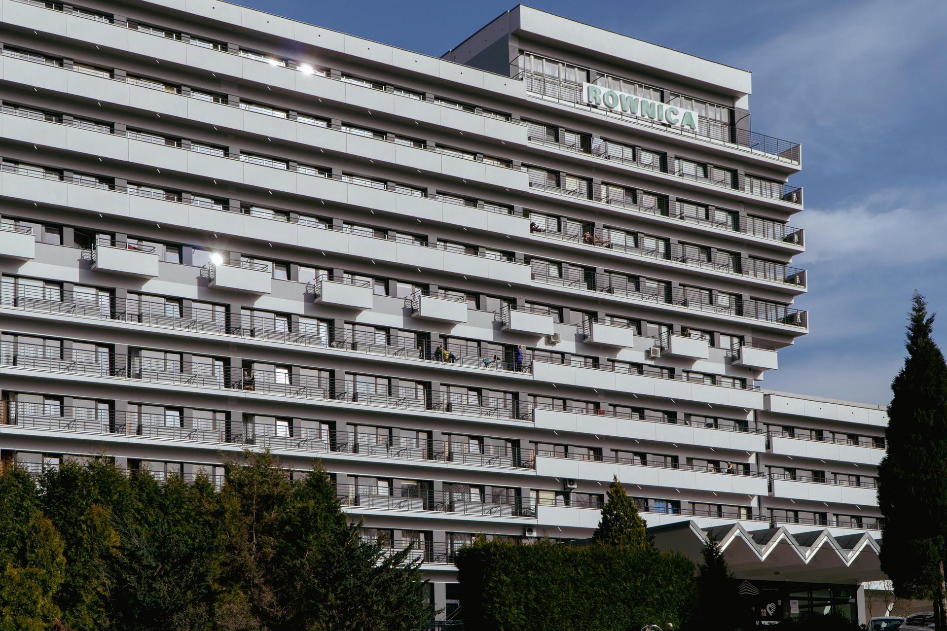 Sanatorium Równica w Ustroniu - zdjęcia. Modernistyczna bryła niczym okręt