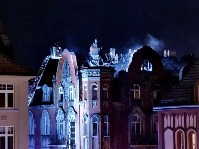Pożar kamienicy w Zabrzu przy ul. Dworcowej