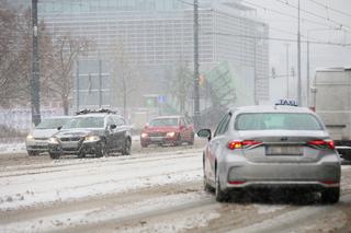 Wielka śnieżyca w Warszawie. Kiedy przestanie sypać? Zaskakująca prognoza