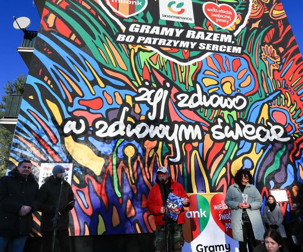 Jerzy Owsiak odsłonił nowy mural w Skierniewicach. Orkiestra gra dla wszystkich i ze wszystkimi