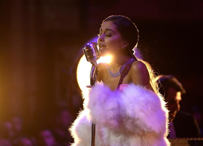 MTV Movie Awards 2016: Ariana Grande - Dangerous Woman