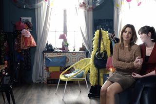 M jak miłość. Kama (Michalina Sosna), Ania (Alina Szczegielniak)