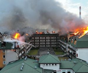Pożar bloku mieszkalnego w Ząbkach 