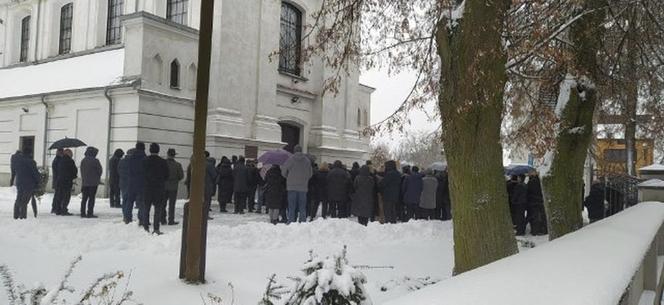 Pogrzeb zamordowanej komorniczki Ewy. Zabójca zadał jej 40 ciosów nożem