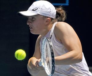 O której gra Iga Świątek mecz dzisiaj Indian Wells Trzeba zarwać noc! Kiedy gra Iga Świątek - Andreescu O której godzinie mecz Igi Świątek dzisiaj 