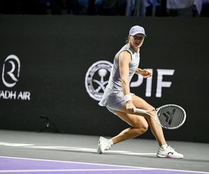 Iga Światek mecz z Jeleną Rybakiną