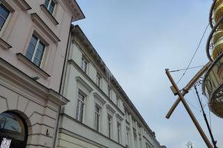 Gigantyczne sople na Krakowskim Przedmieściu