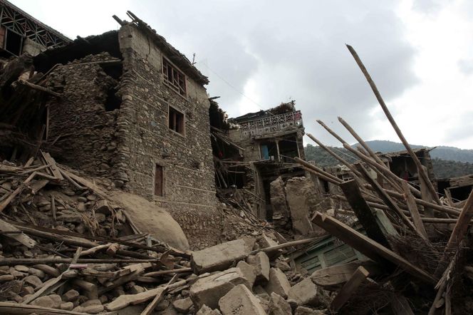 2200 osób nie żyje! Tragiczne trzęsienie ziemi, ofiar coraz więcej!