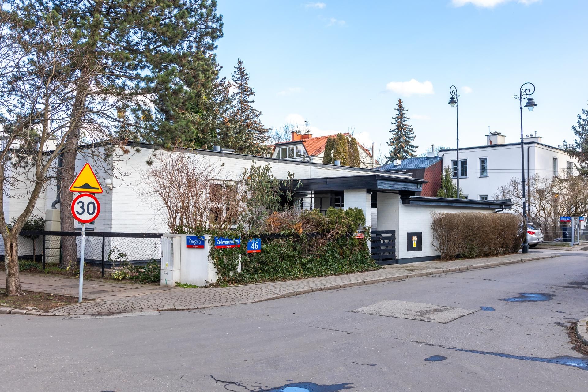 Atrialne domy przy ulicy Orężnej