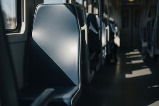 Atak nożowników w brytyjskim pociągu. Co naprawdę wydarzyło się na pokładzie?