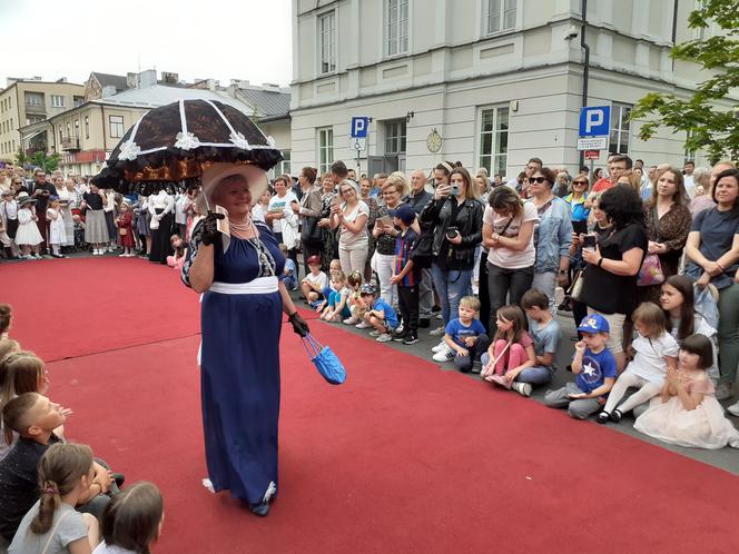 Siedlczanie mogli wsiąść w wehikuł czasu i zobaczyć ulicę Pułaskiego - Piękną sprzed stu lat