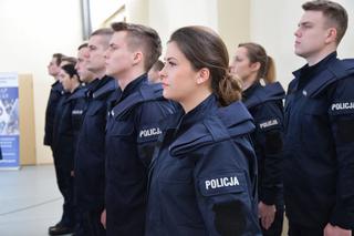 30 nowych policjantów w szeregach podlaskiej policji [ZDJĘCIA]