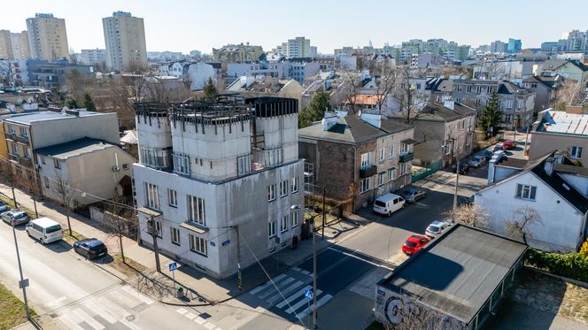 Nadbudowa kamienicy na Gocławku w Warszawie