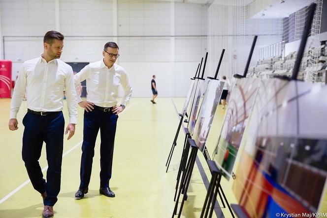Powstanie tysiąc hal sportowych?! Premier zapowiada nowy projekt