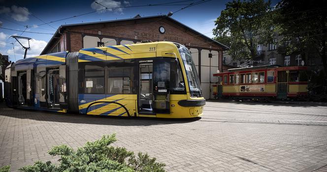 Toruń będzie miał pięć nowych tramwajów od firmy PESA. Umowa podpisana