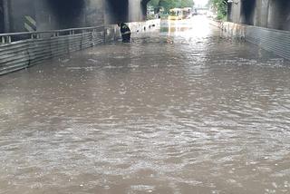  Dramatyczna sytuacja po ulewach. Zatopione drogi i samochody. Strażacy interweniowali 320 razy!