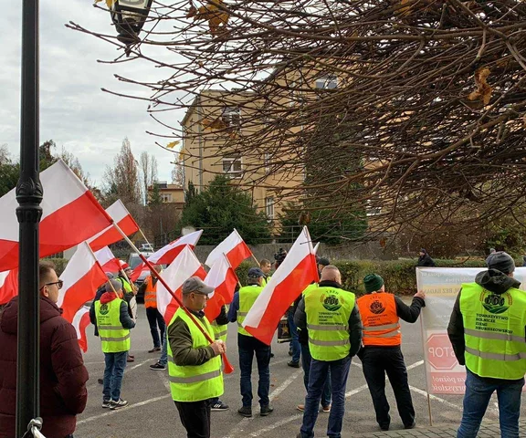 Czy wiesz co naprawdę trafia dziś na twój talerz?. Protest rolników