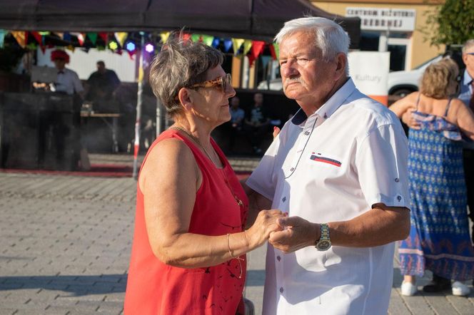 Starachowice i Międzypokoleniowa Potańcówka – Hit sezonu, który pokochali wszyscy