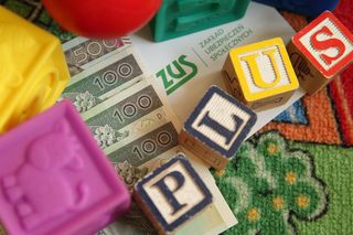 Przerwa w wypłatach 800+? Rzecznik: te osoby powinny się pośpieszyć 