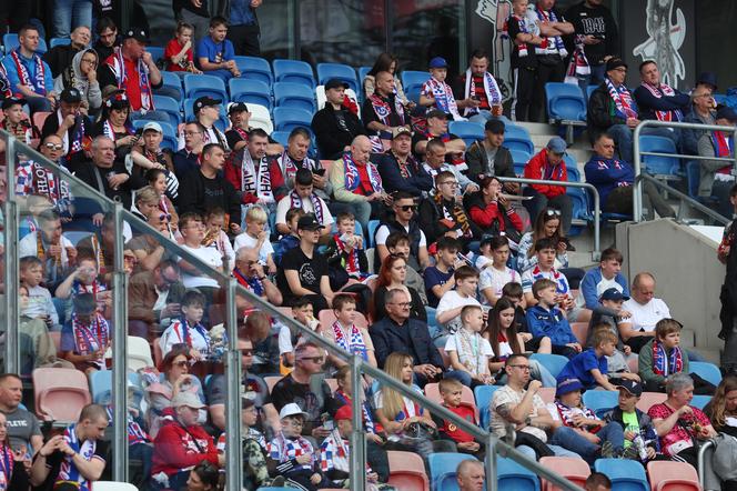 Górnik Zabrze - ŁKS Łódź - kibice na stadionie dopisali ZDJĘCIA