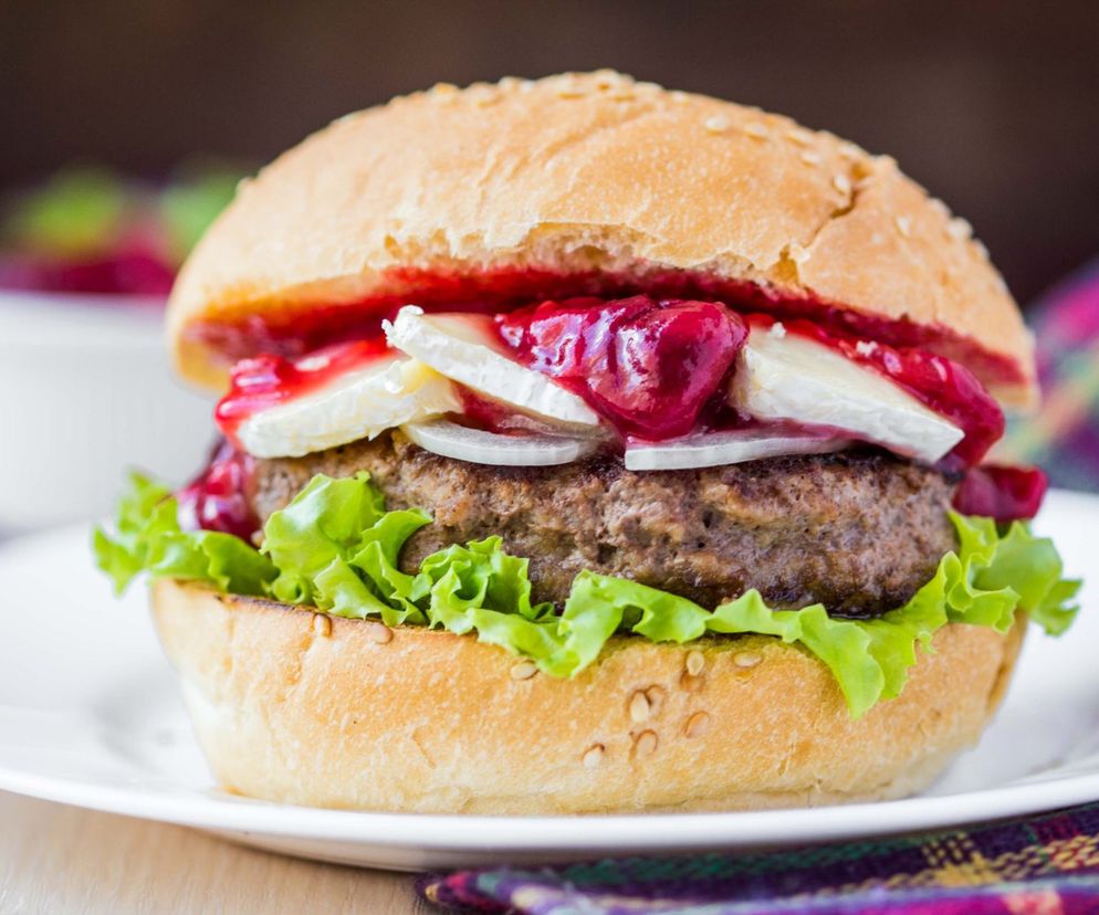 Burger drwala z żurawiną
