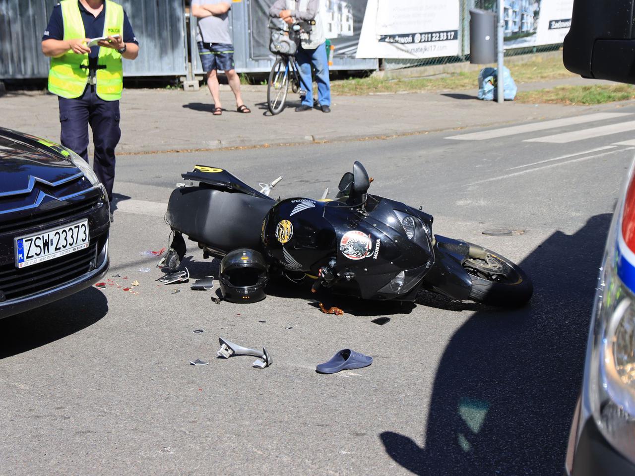 Świnoujście: Groźny wypadek z udziałem motocyklisty [ZDJĘCIA]