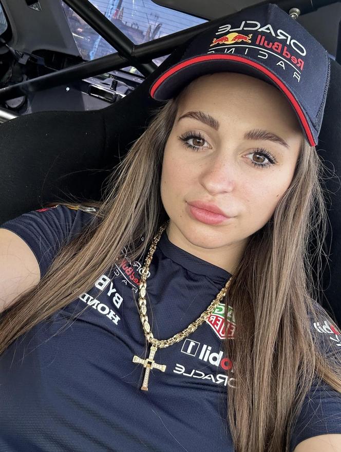 Izabela Zalech uwielbia drifting i gokarty. Będzie nową gwiazdą motorsportu?