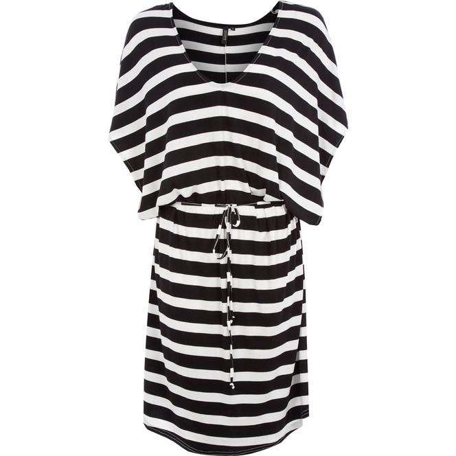 Ubrania, buty i akcesoria na lato w TK Maxx. Zobacz, co znajdziesz w sklepach!